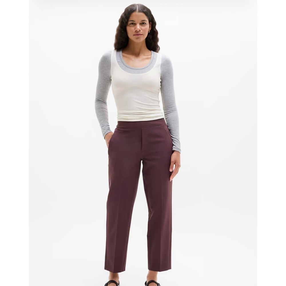ATHLETA Endless High Rise Pant Size 6 Burgundy Maroon Straight Leg Athleisure
